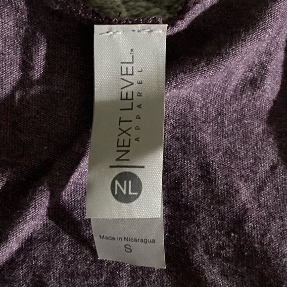 Next Level Apparel Top Size XL - Picture 2 of 3